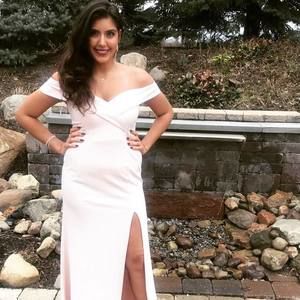 Meet your Posher, Zeynep